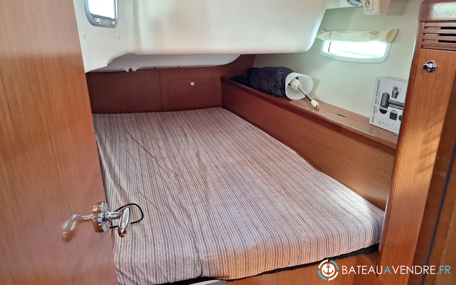 slider 10 Beneteau Oceanis 40
