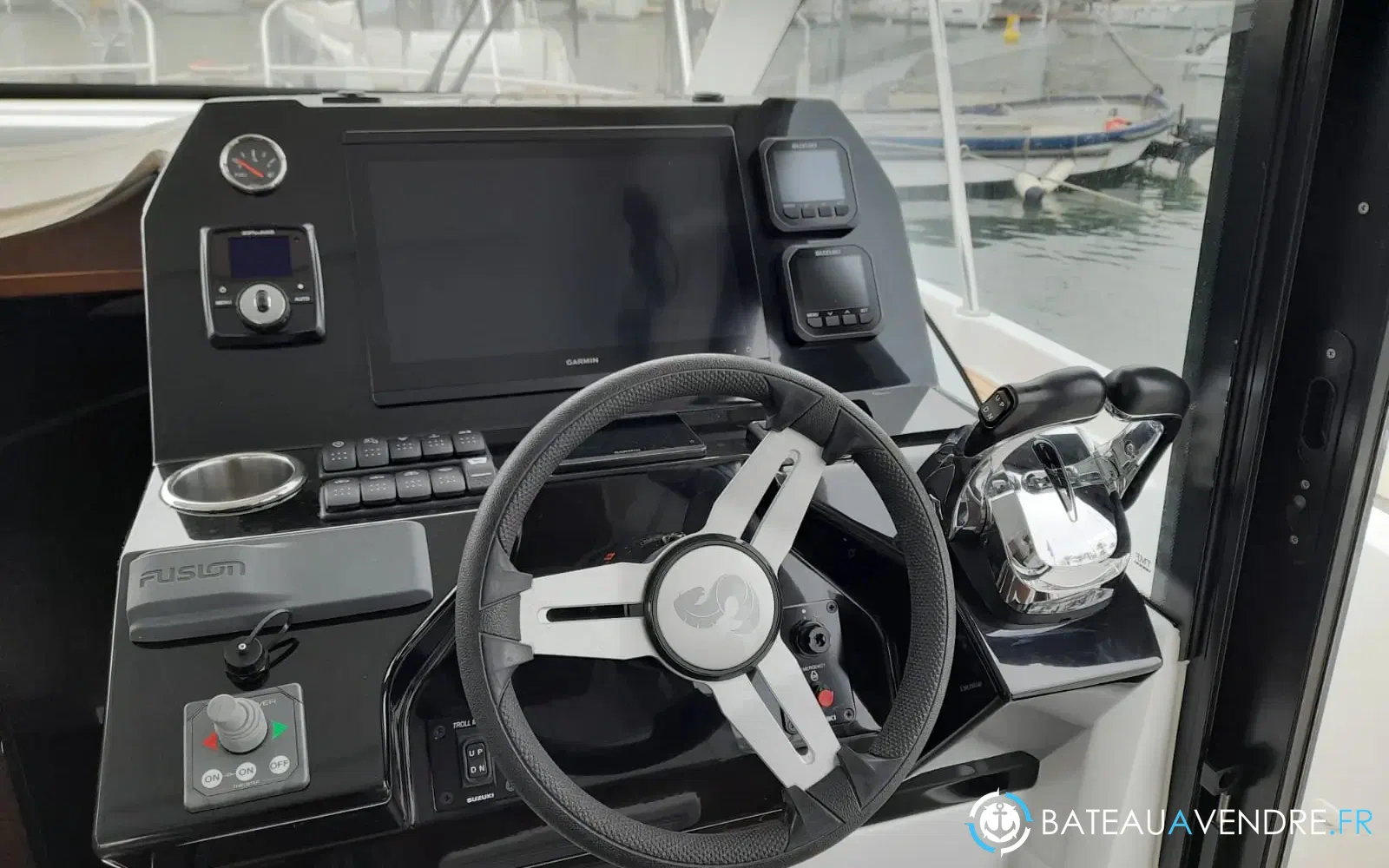 slider 11 Beneteau Antares 11