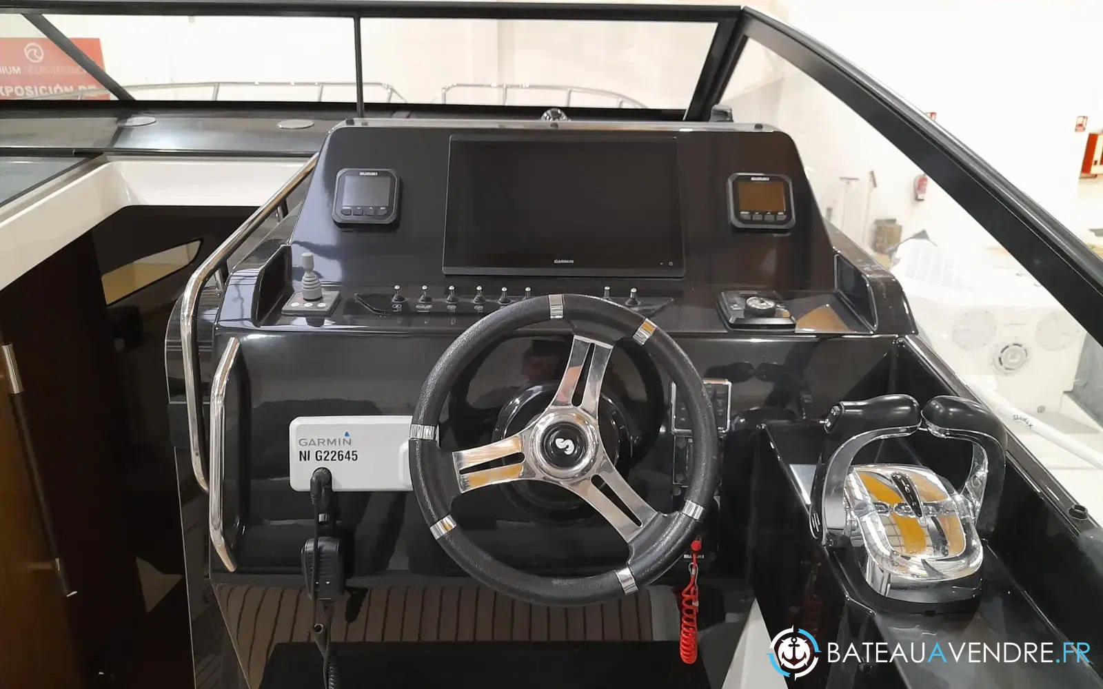 slider 10 Beneteau Flyer 10