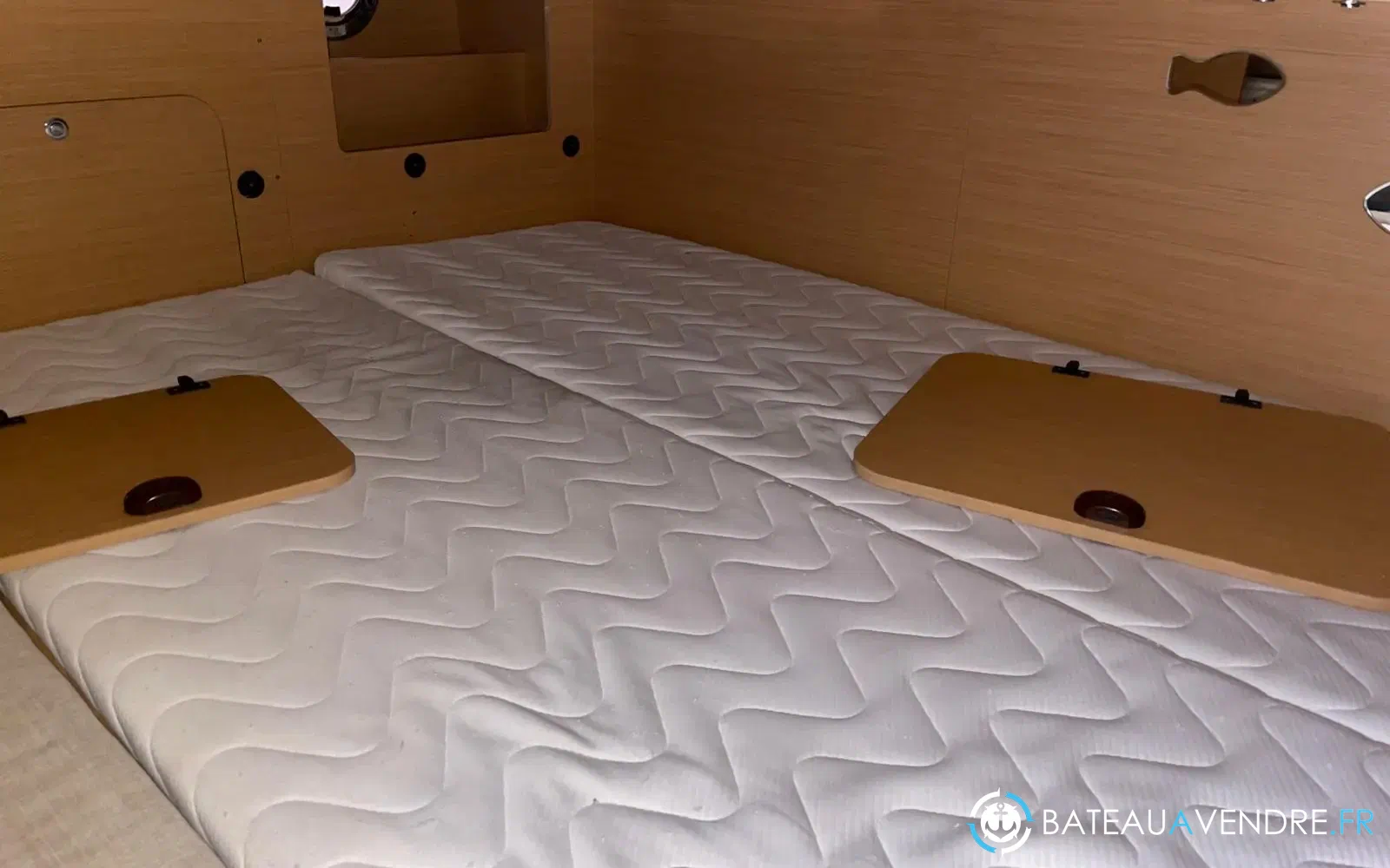 slider 12 Beneteau Monte Carlo 27