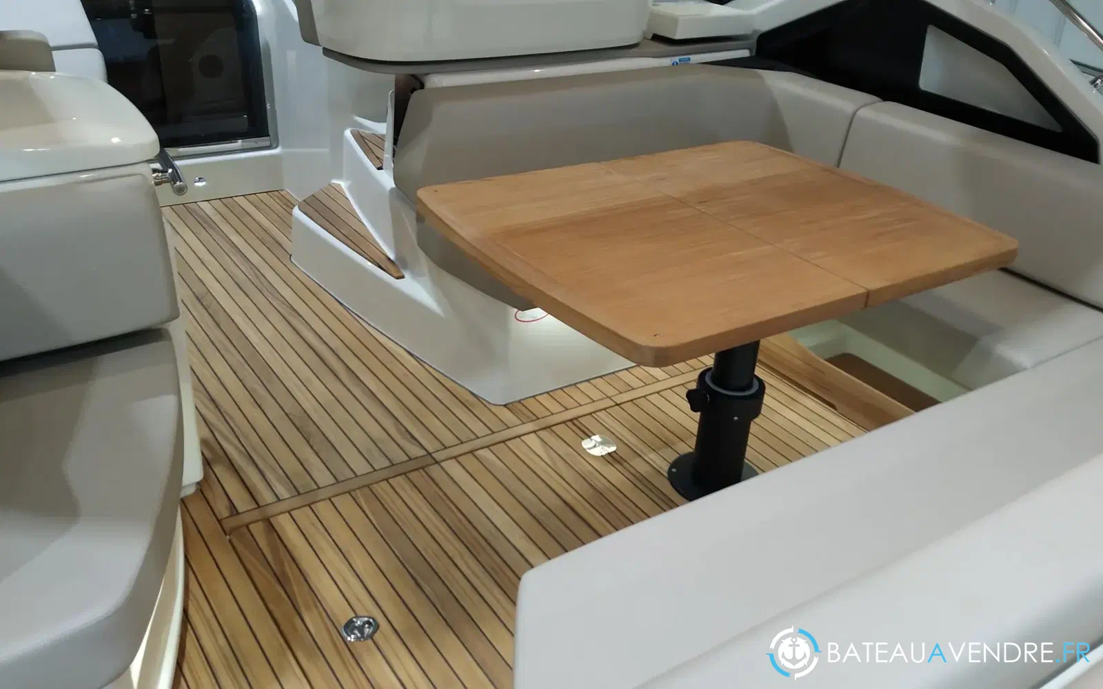 slider 10 Cranchi M 44 Hard Top