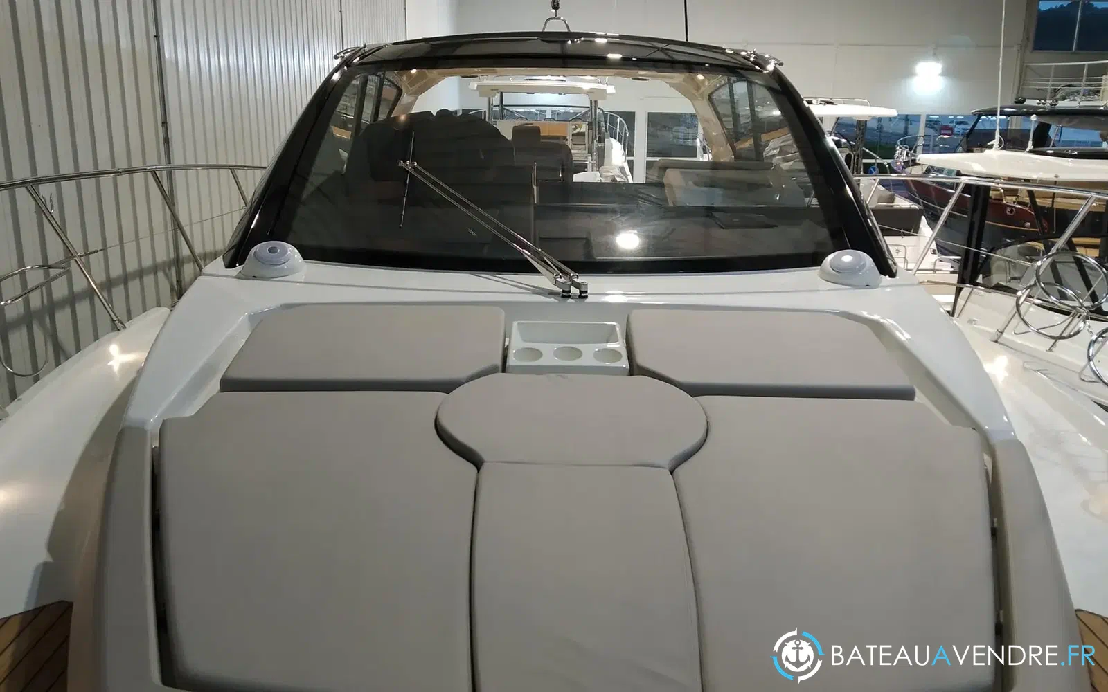slider 23 Cranchi M 44 Hard Top