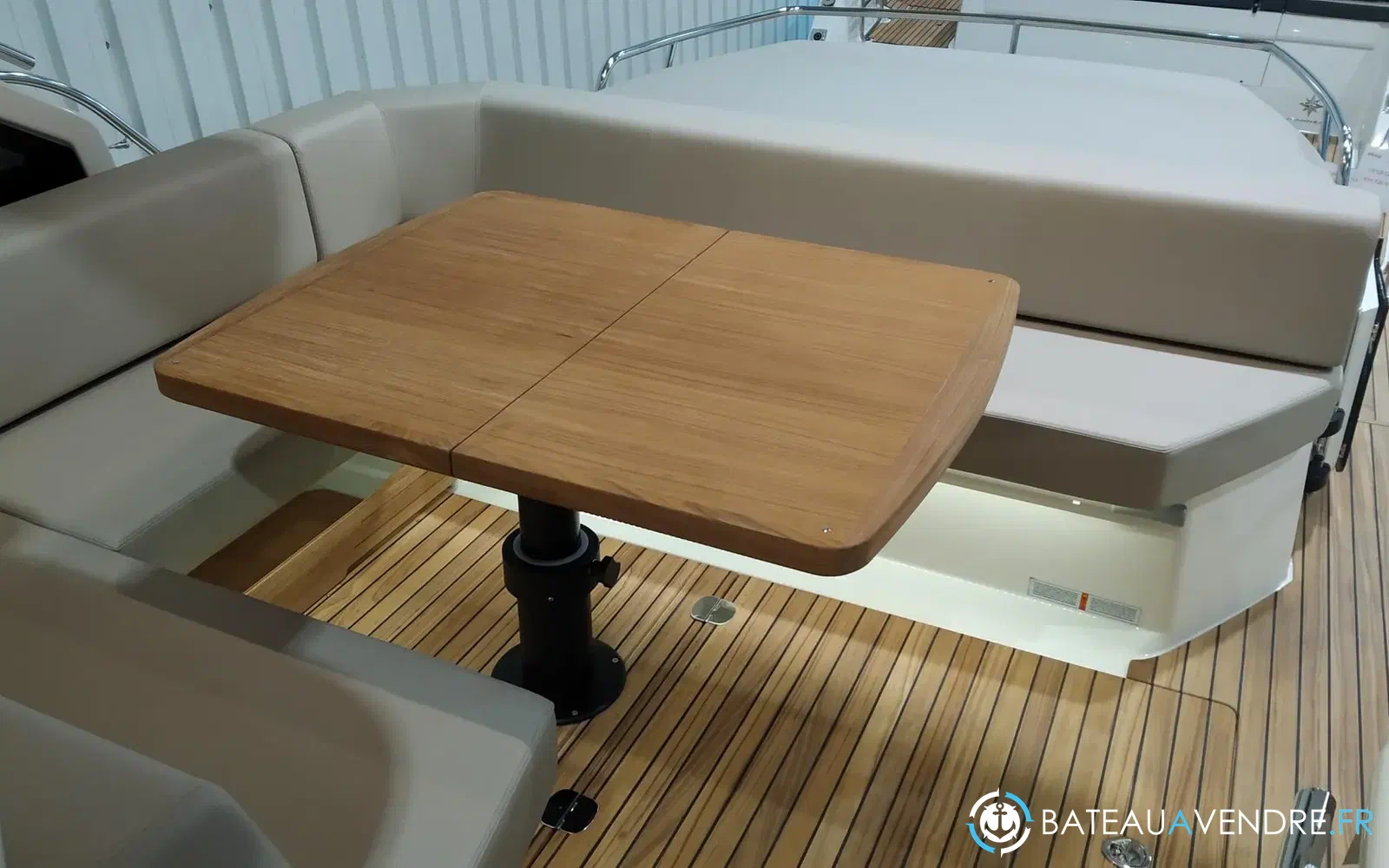 slider 8 Cranchi M 44 Hard Top