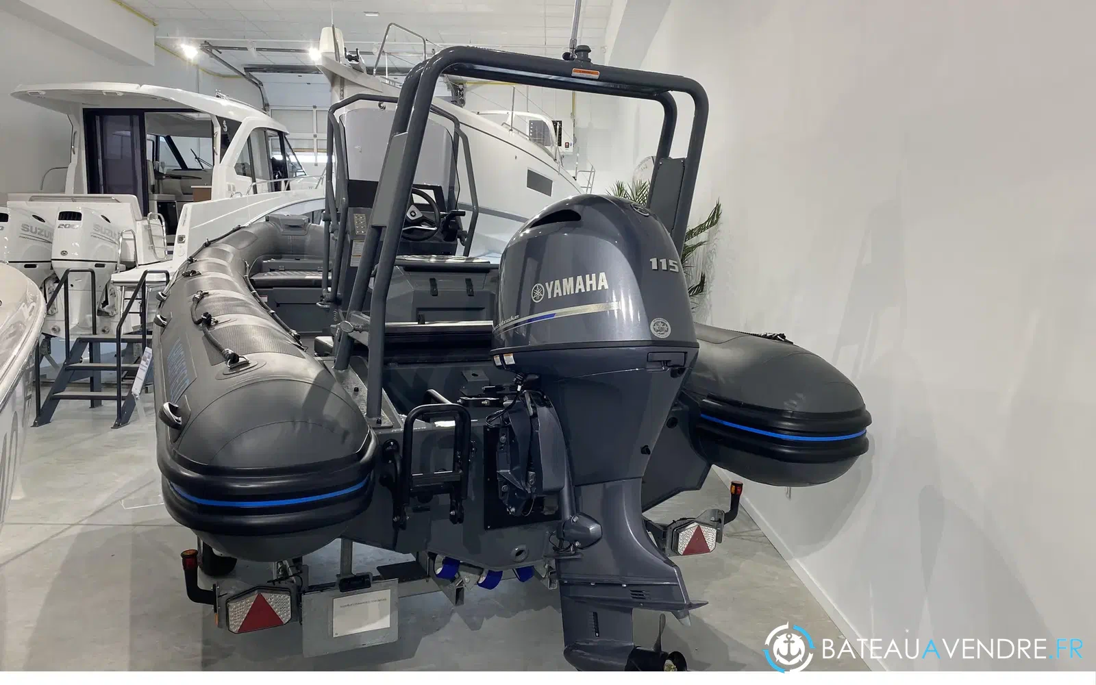 slider 1 Highfield Escape 600 Family