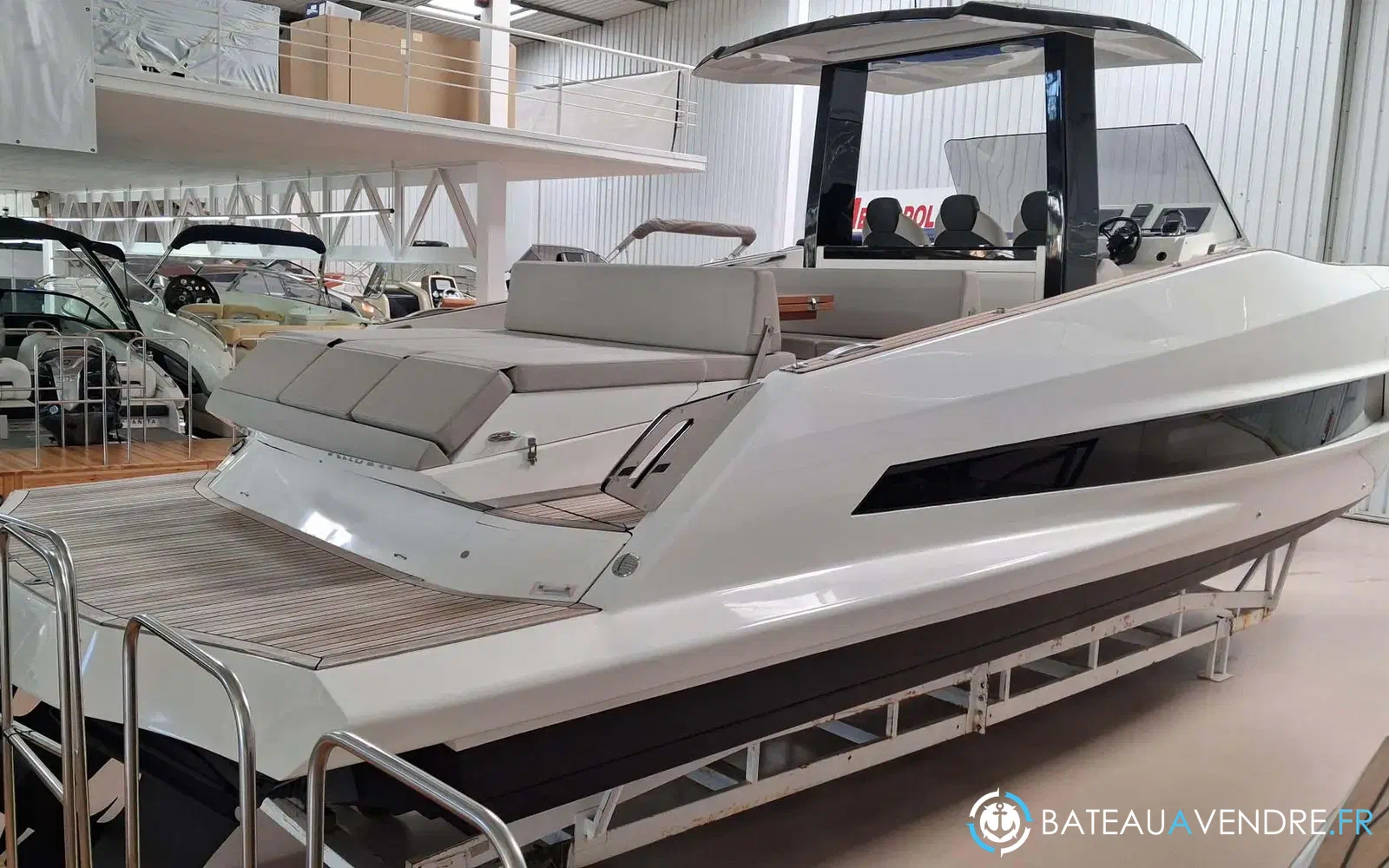 slider 0 Astondoa 377 Coupe
