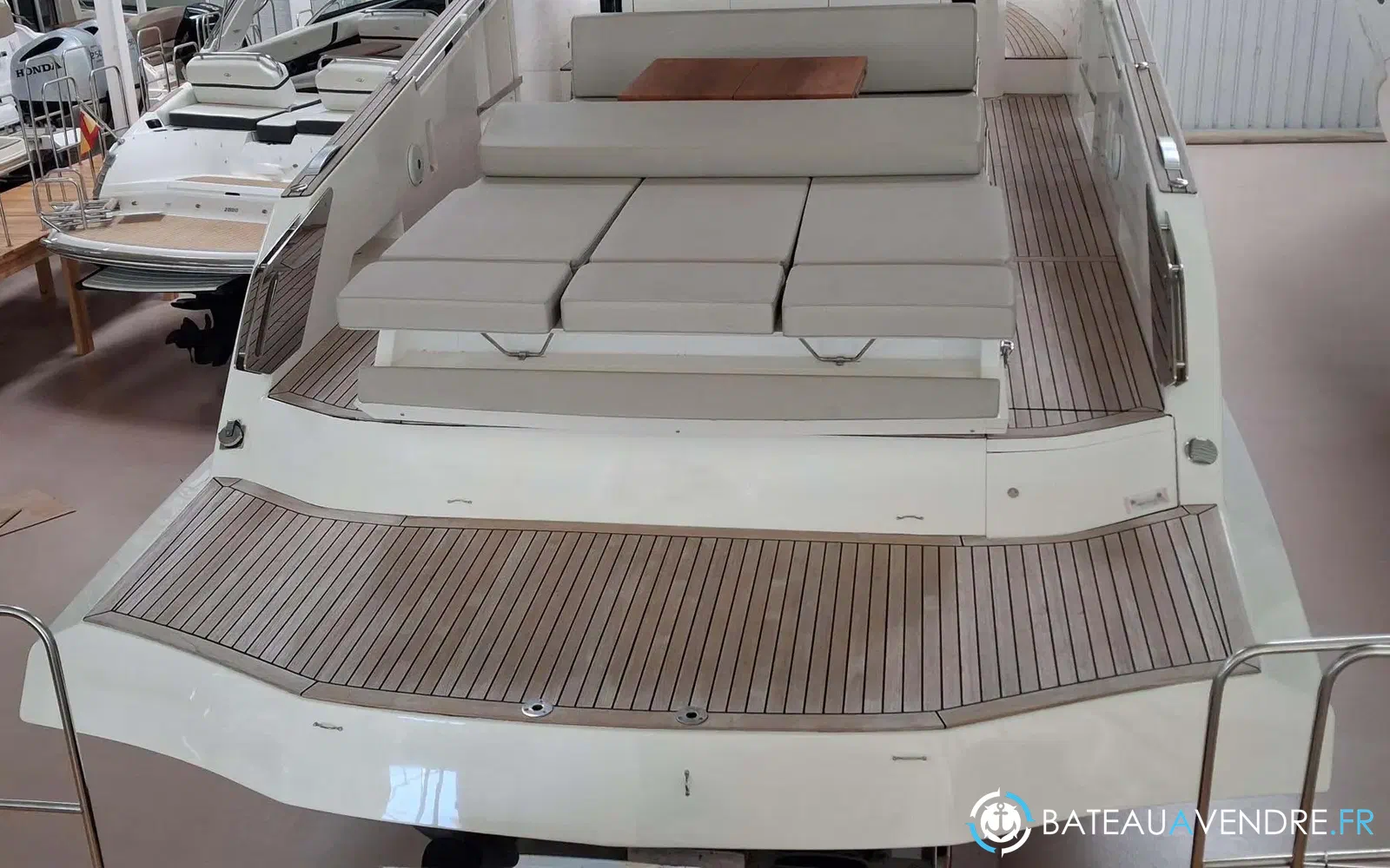 slider 21 Astondoa 377 Coupe