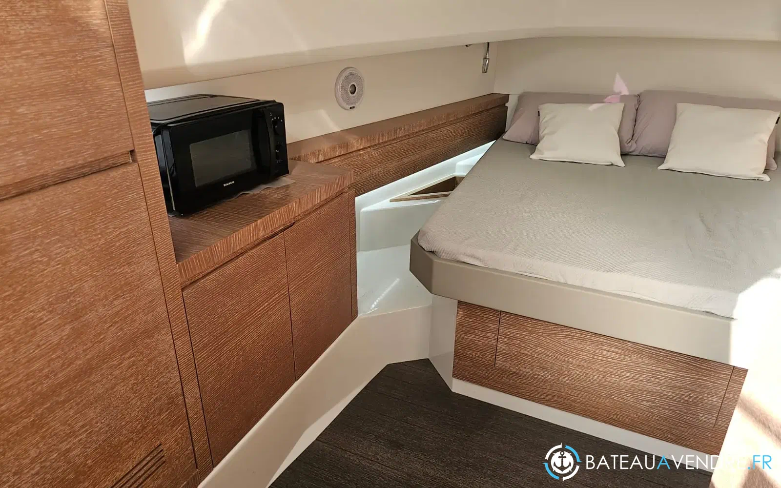 slider 31 Astondoa 377 Coupe