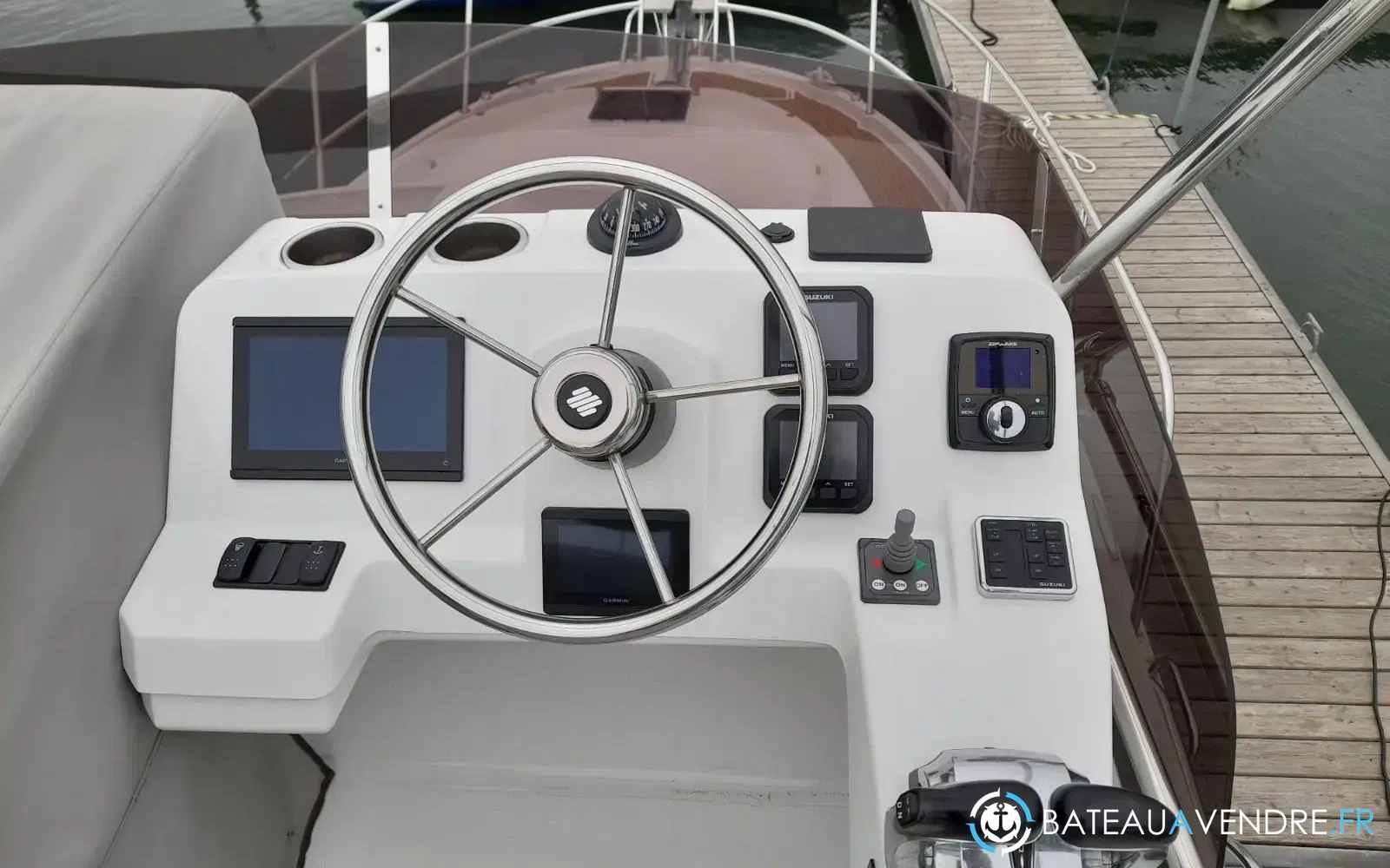 slider 23 Beneteau Antares 11