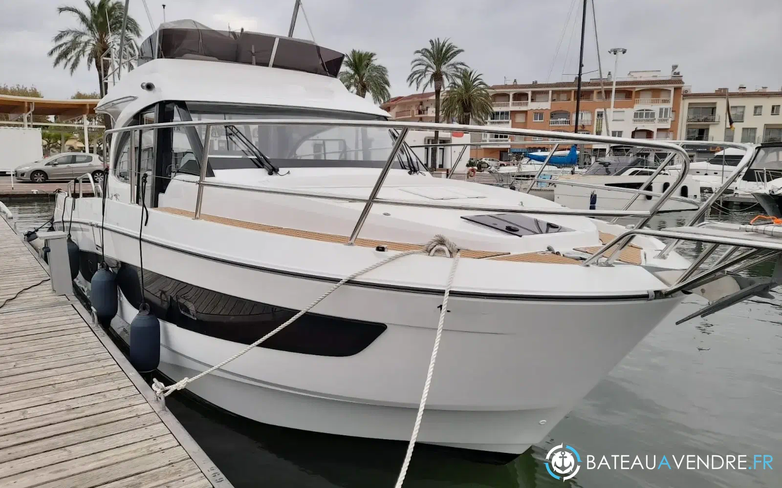 slider 1 Beneteau Antares 11