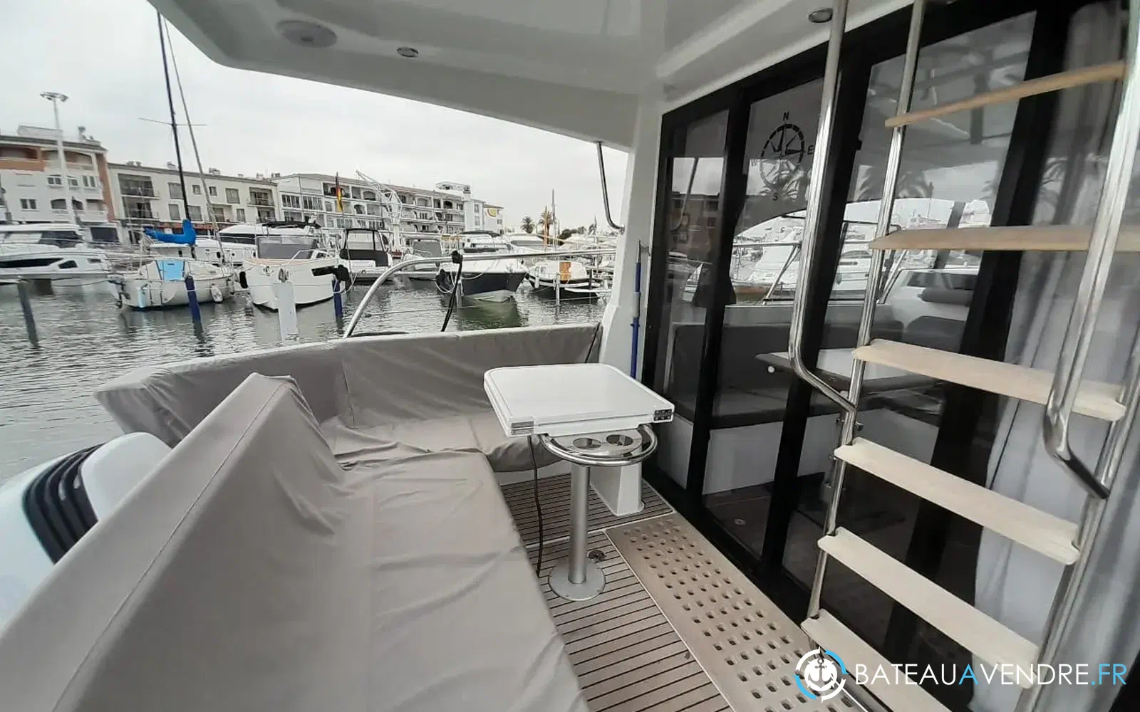 slider 21 Beneteau Antares 11