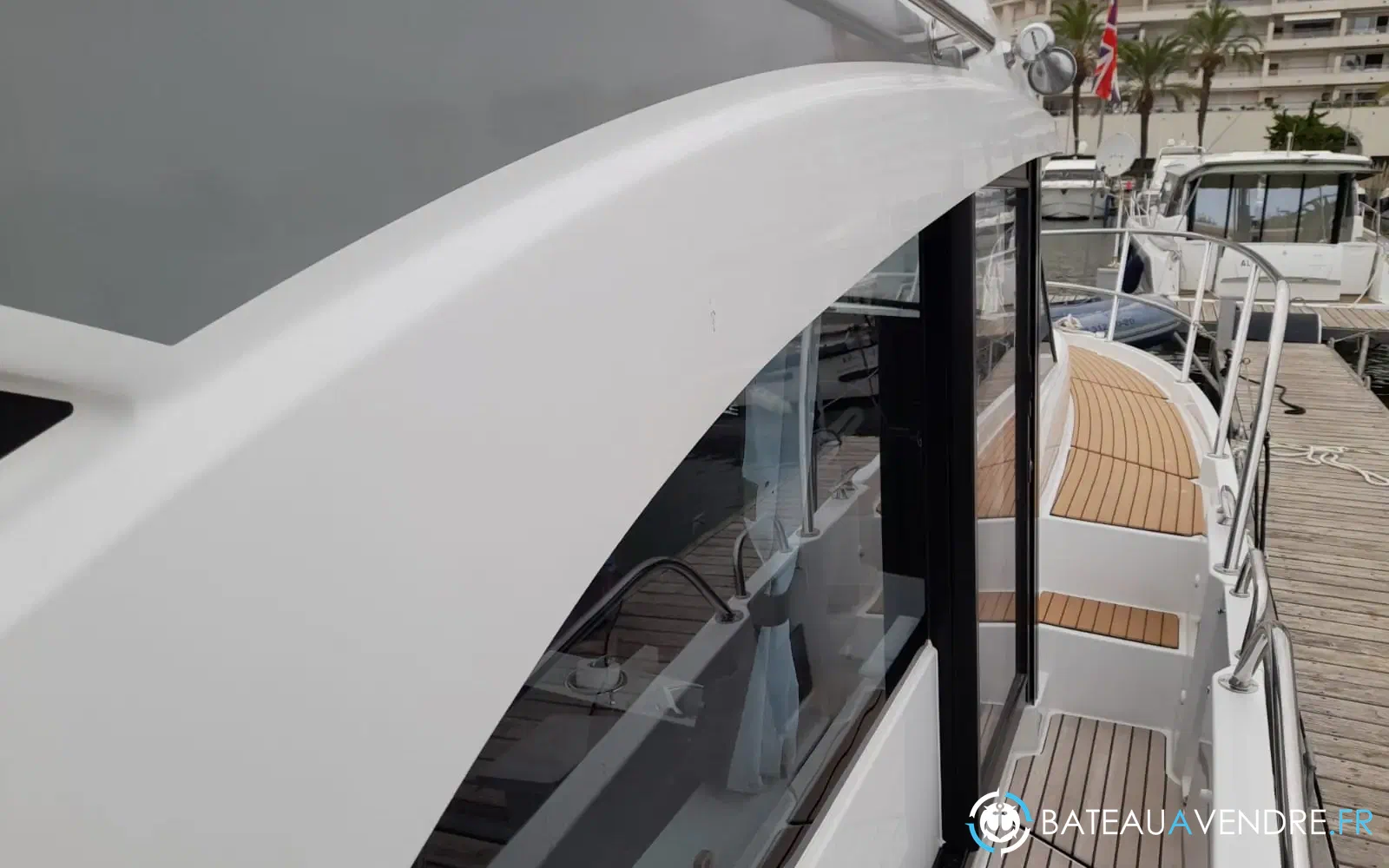 slider 8 Beneteau Antares 11