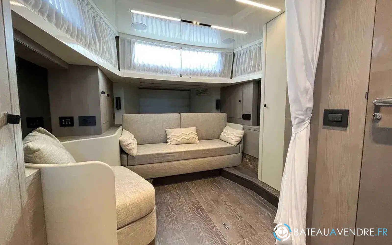 slider 19 Cranchi A46 Luxury Tender