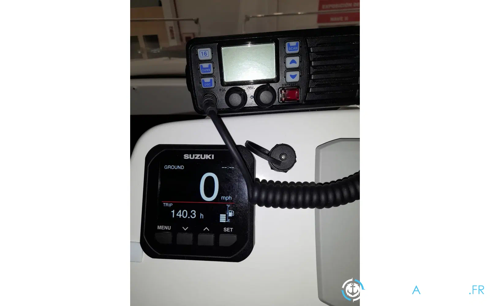 slider 16 Beneteau Antares 8