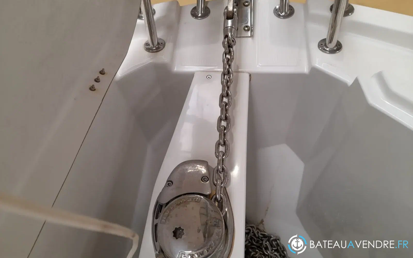 slider 19 Beneteau Antares 8