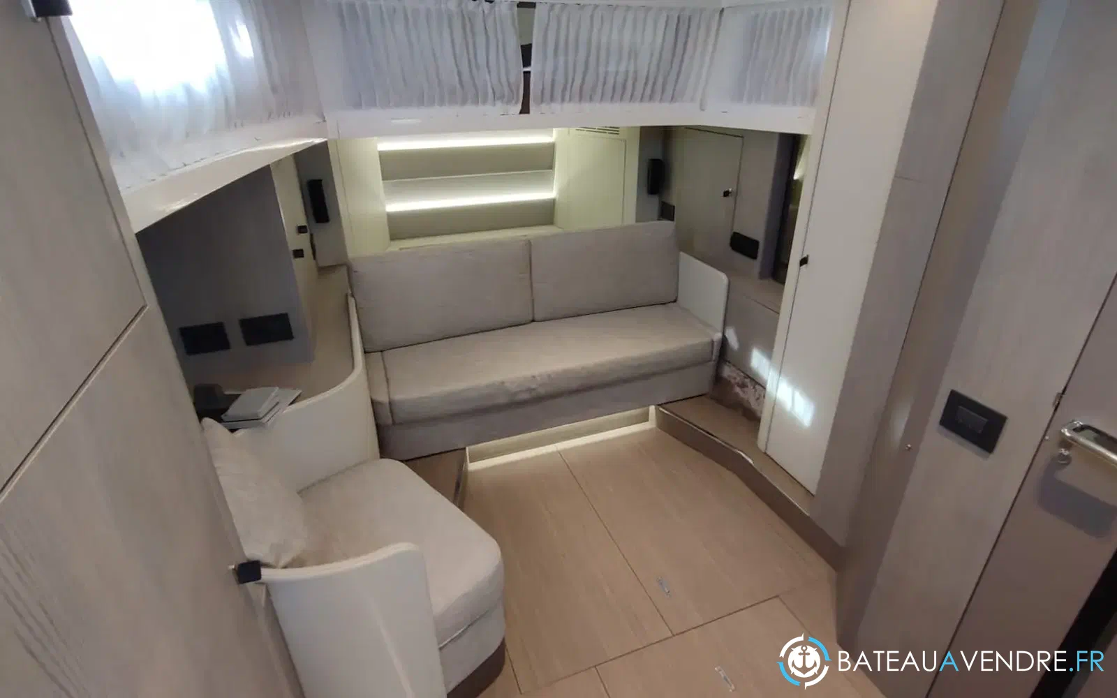 slider 20 Cranchi A46 Luxury Tender