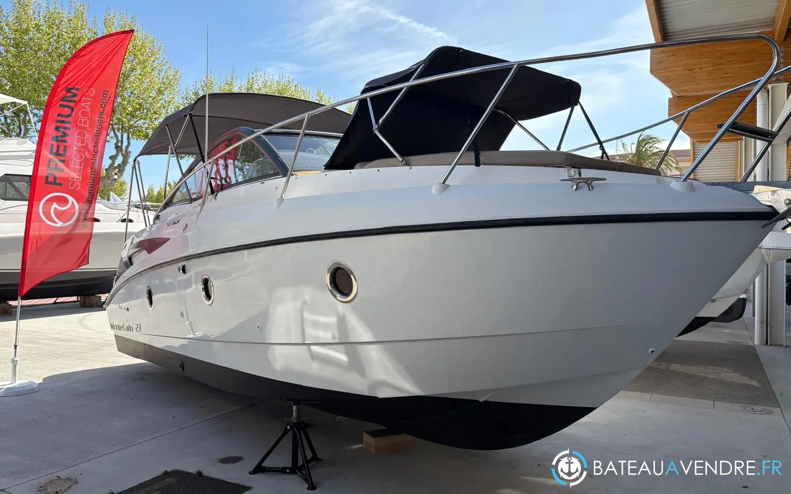 slider 0 Beneteau Monte Carlo 27