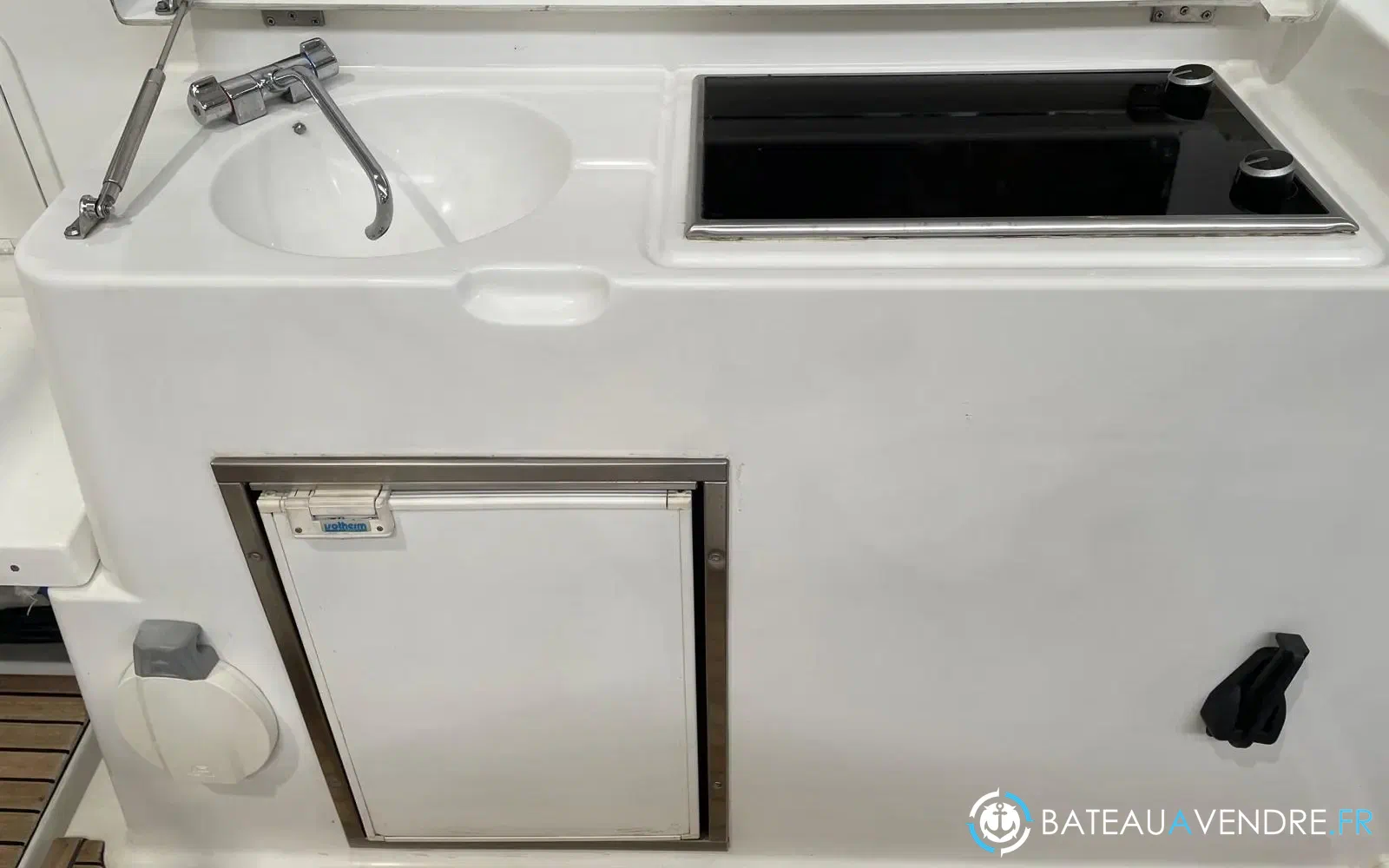 slider 9 Beneteau Monte Carlo 27