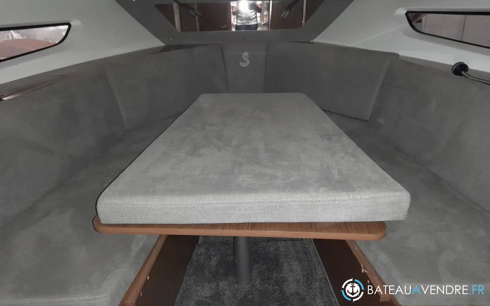slider 15 Beneteau Flyer 10