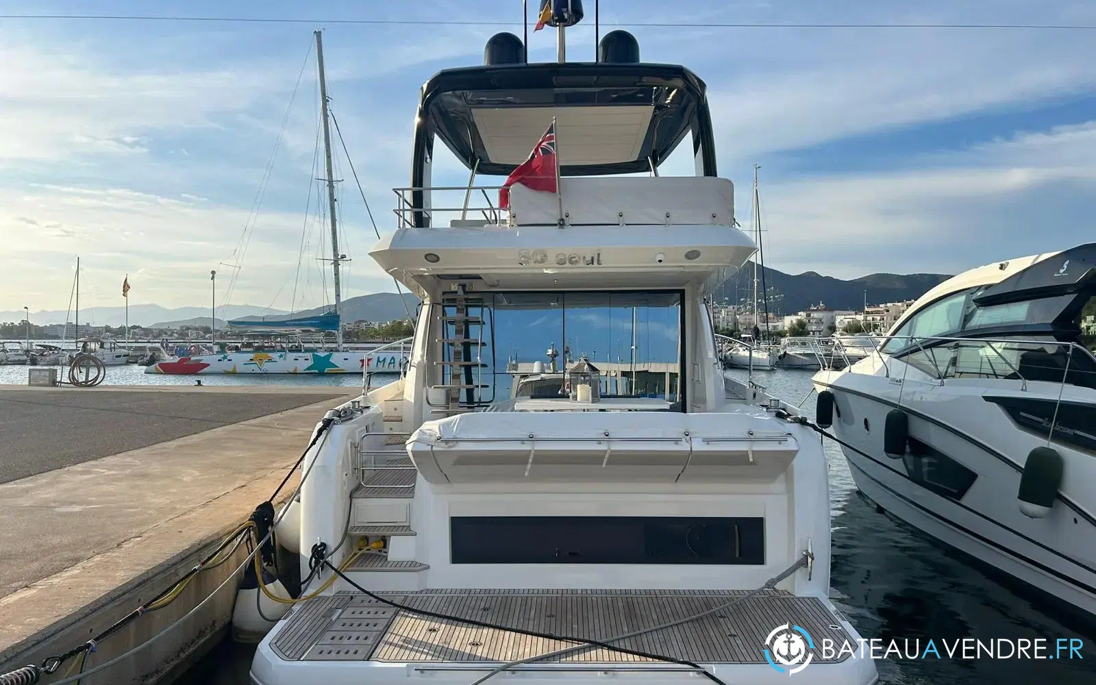 slider 3 Prestige Yachts 590 Fly