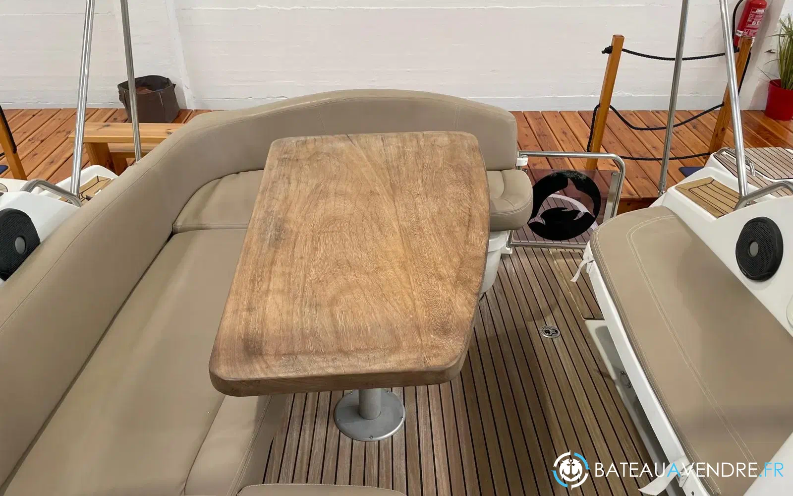 slider 11 Beneteau Monte Carlo 27
