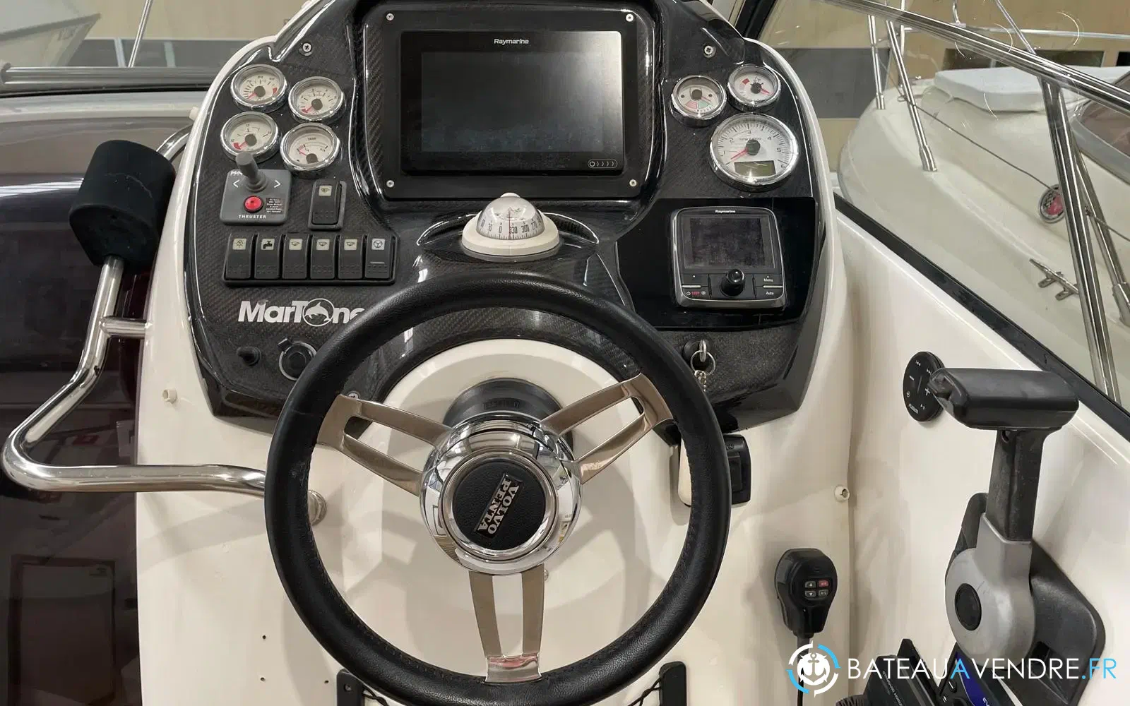 slider 5 Beneteau Monte Carlo 27