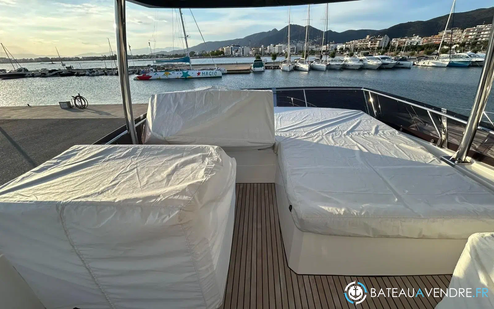slider 42 Prestige Yachts 590 Fly