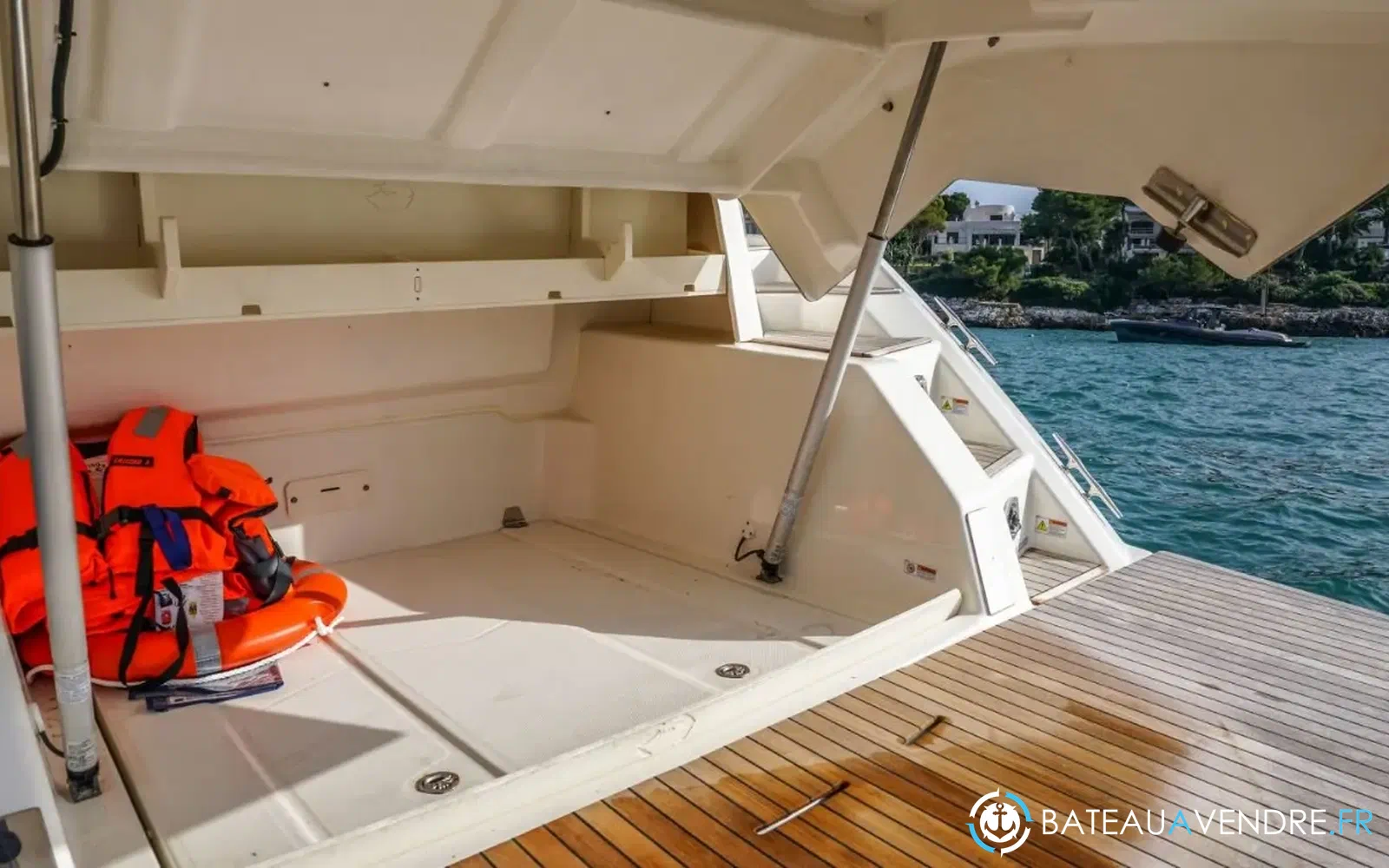 slider 2 Cranchi M 44 Hard Top