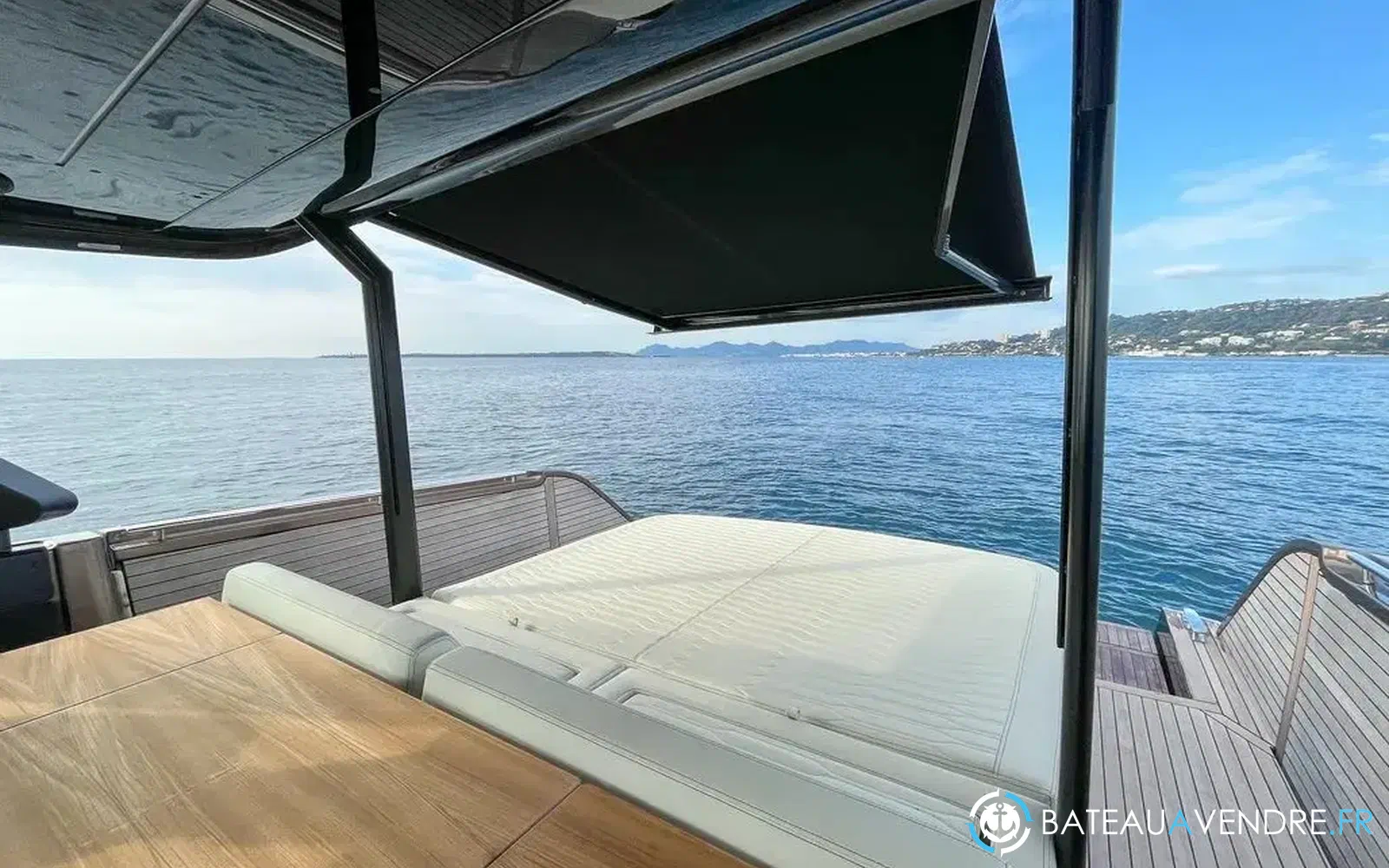 slider 10 Cranchi A46 Luxury Tender