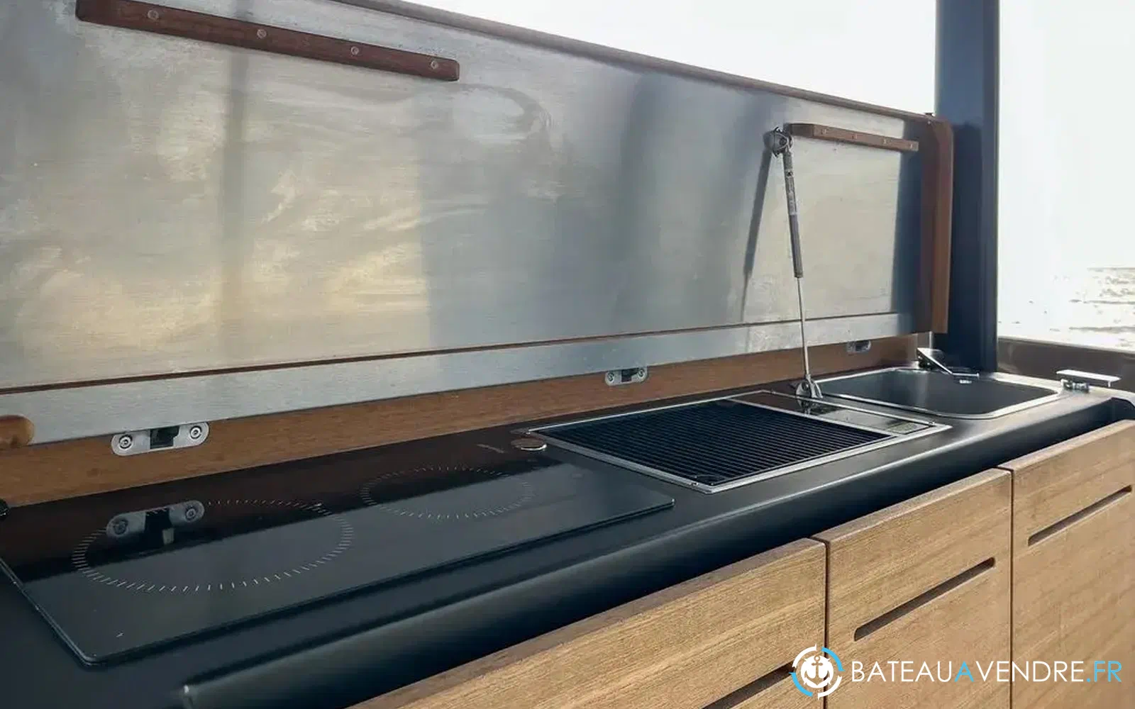 slider 12 Cranchi A46 Luxury Tender