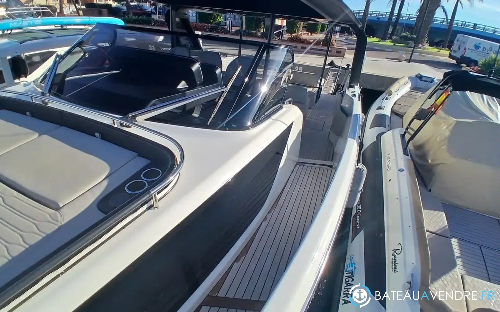 slider 13 Cranchi A46 Luxury Tender