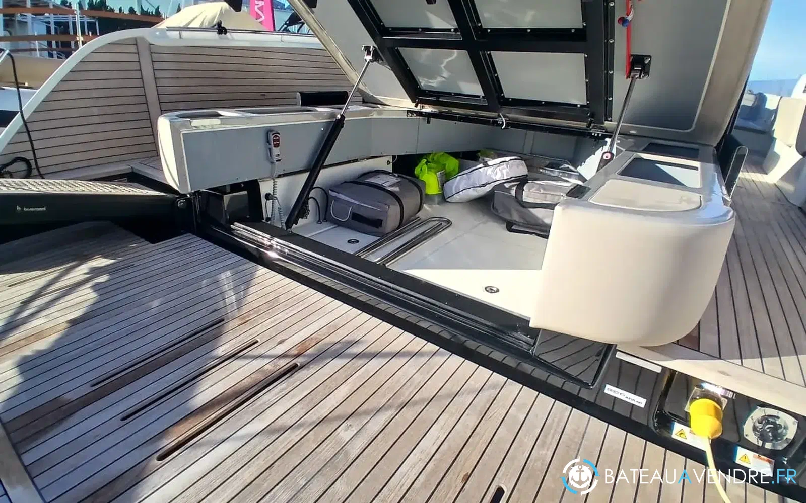 slider 19 Cranchi A46 Luxury Tender