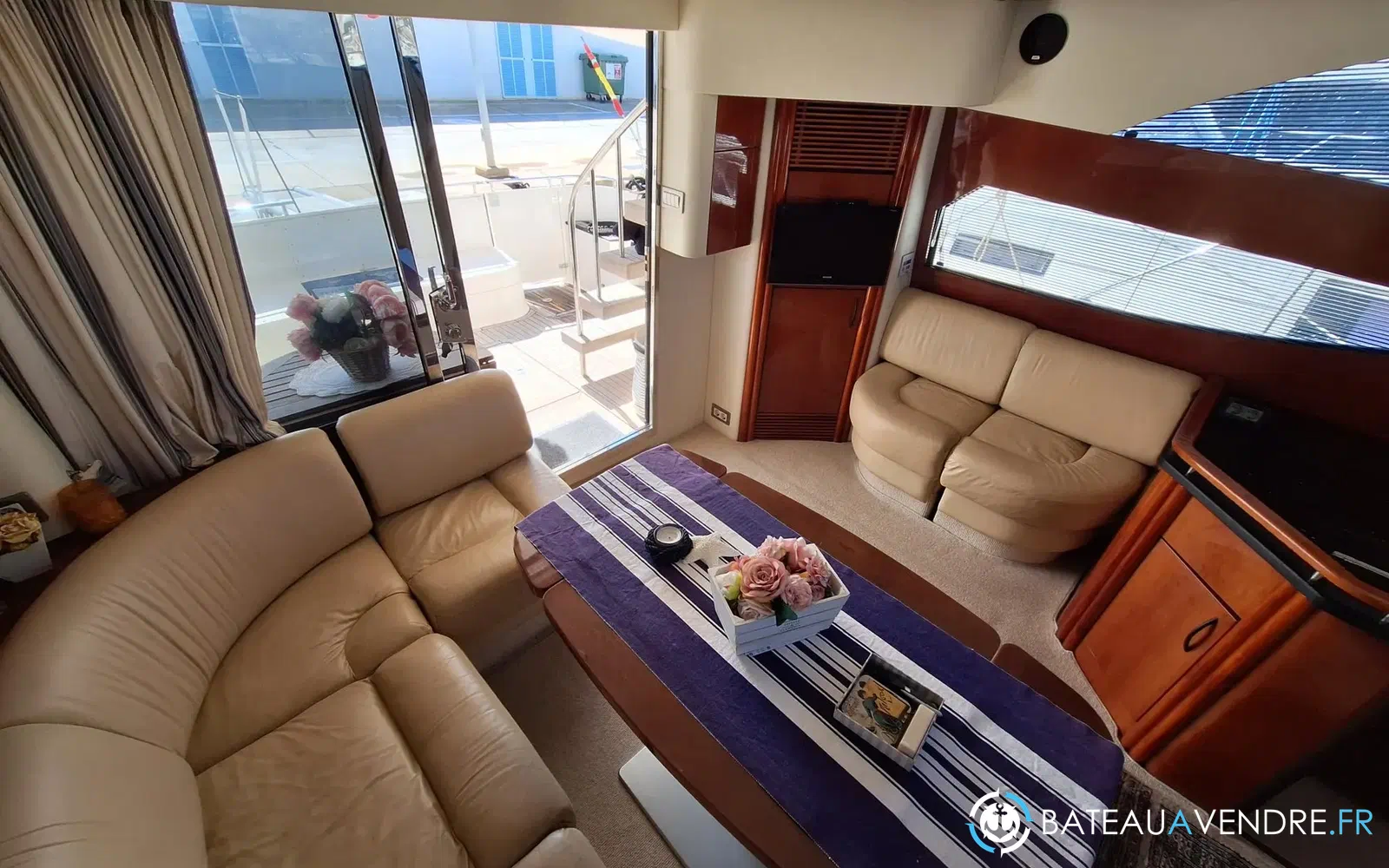 slider 16 Fairline Phantom 46