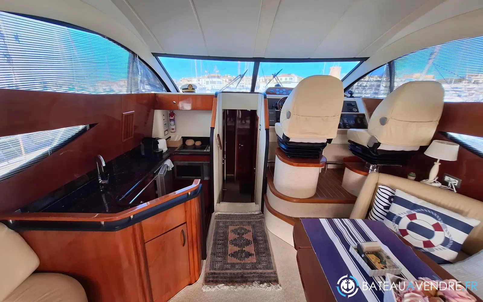 slider 11 Fairline Phantom 46