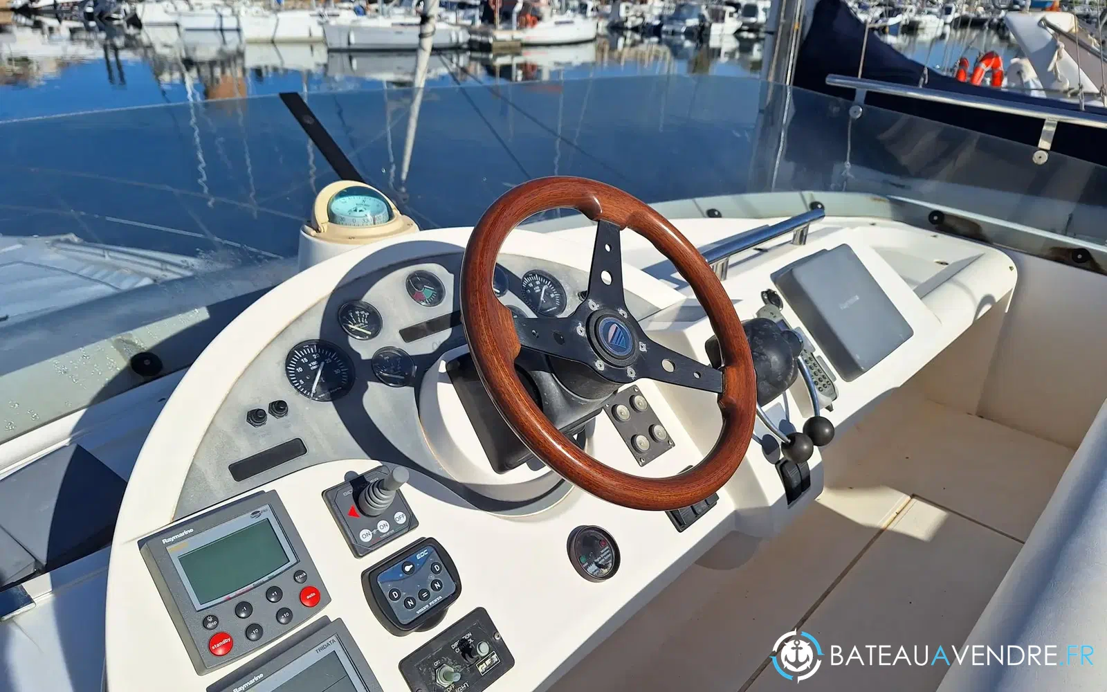 slider 32 Fairline Phantom 46