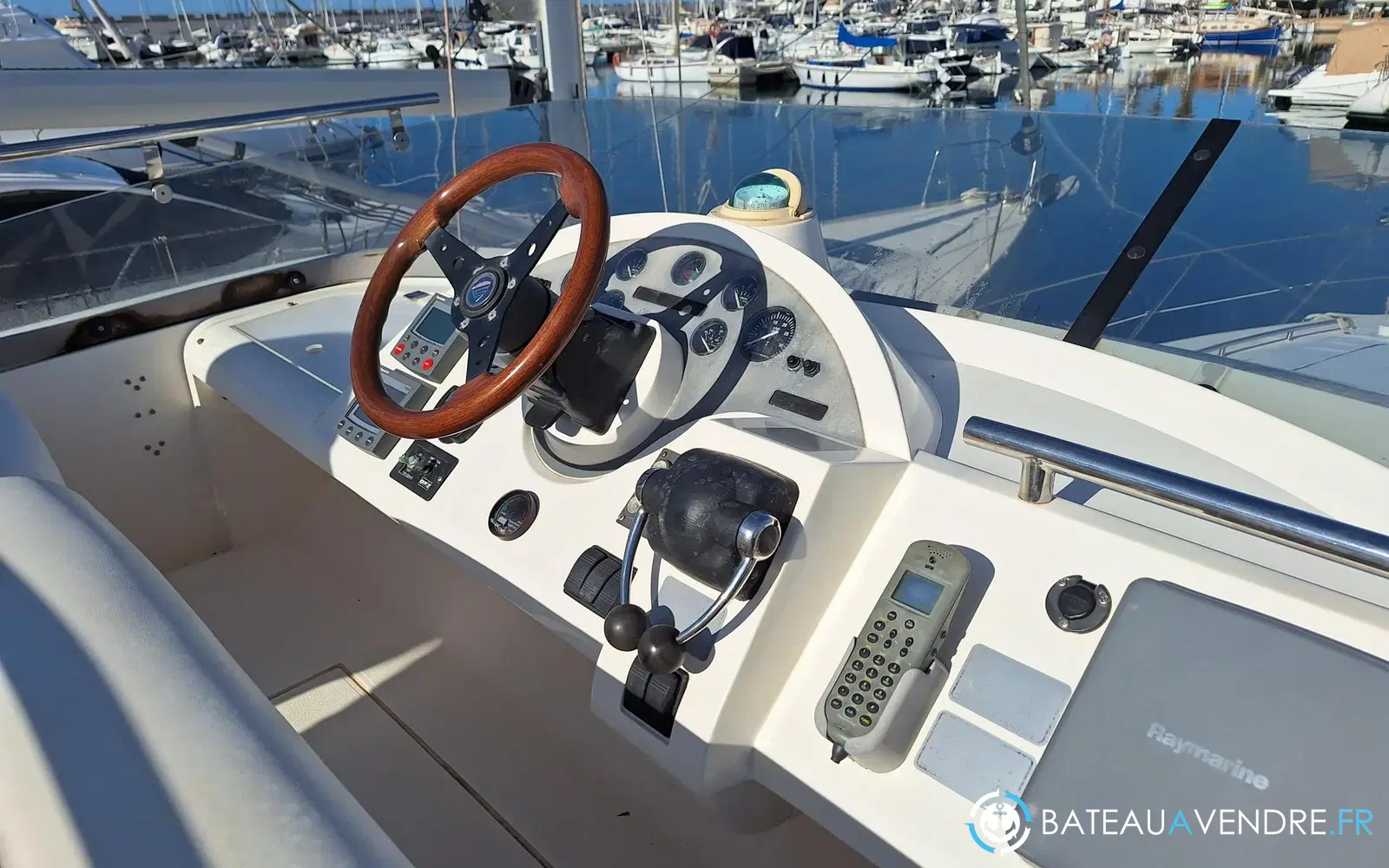 slider 34 Fairline Phantom 46