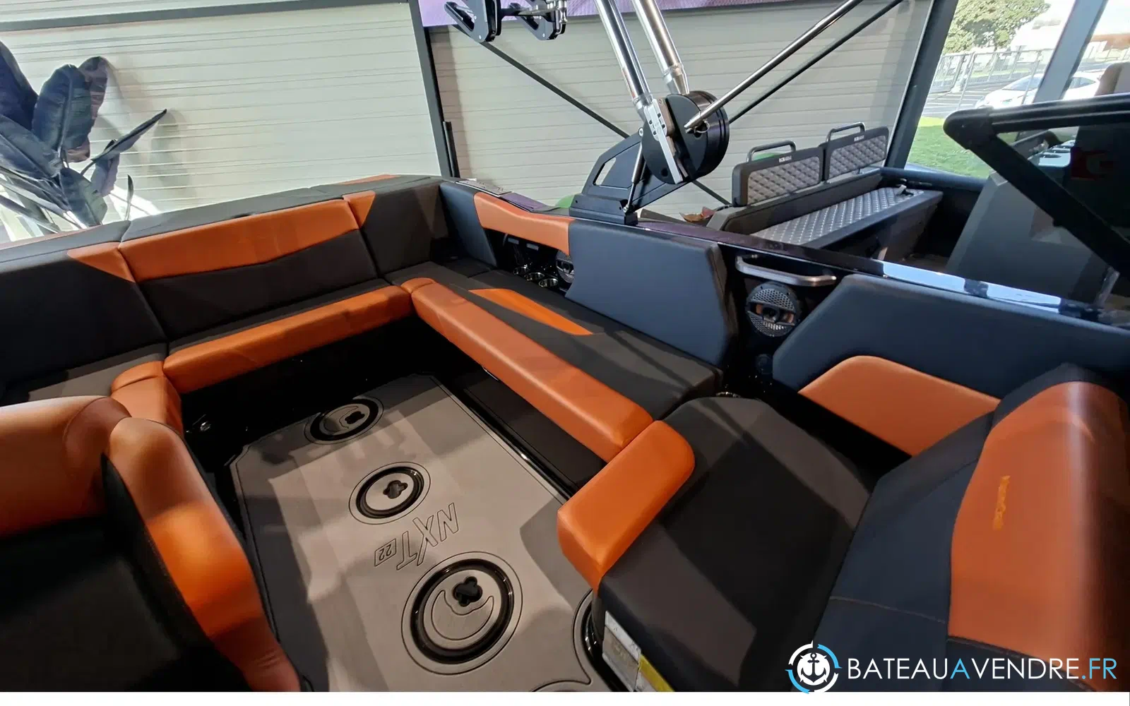 slider 6 Mastercraft NXT 22