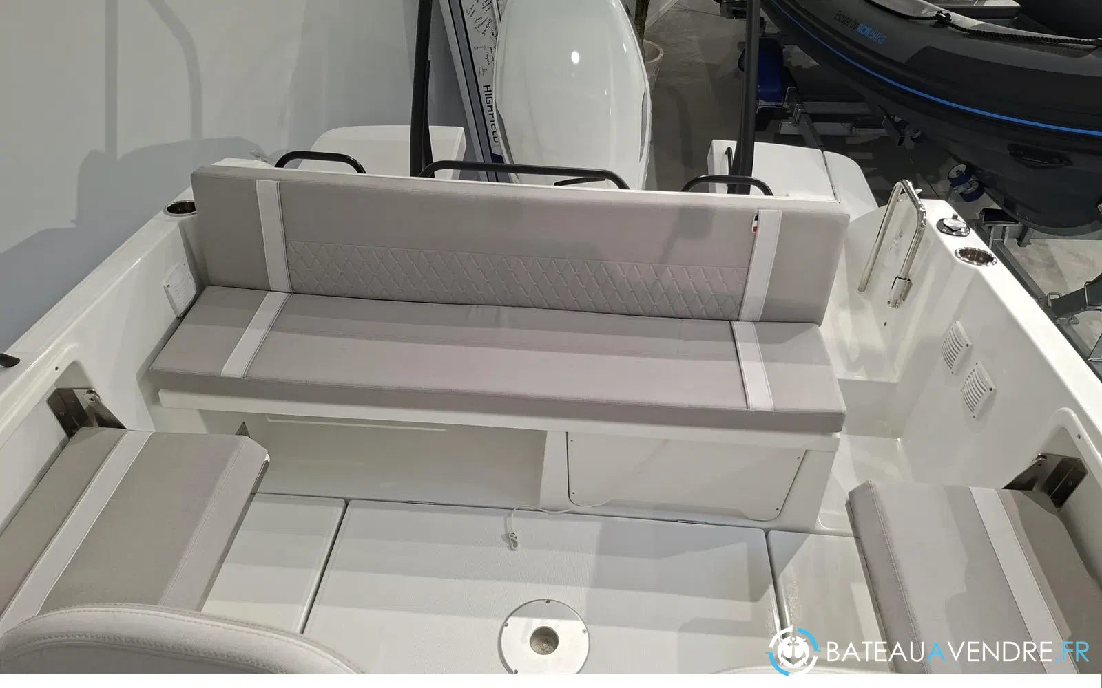 slider 4 Beneteau Flyer 8 SPACEdeck V2