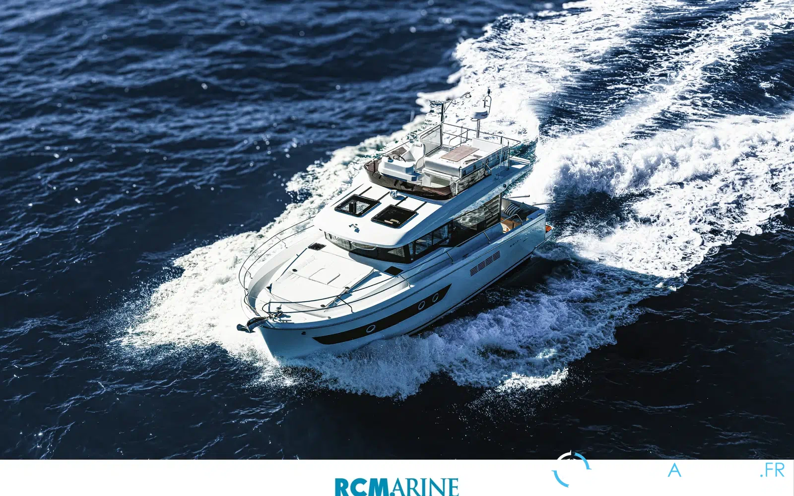 slider 1 Beneteau Swift Trawler 37 Fly