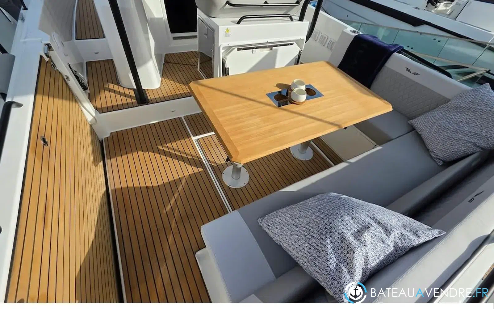 slider 3 Beneteau Flyer 9 Sundeck