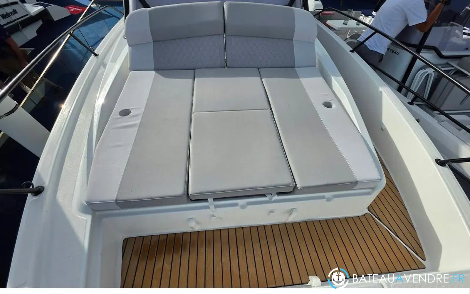 slider 4 Beneteau Flyer 9 Sundeck