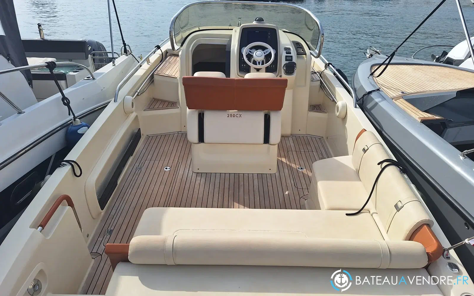 slider 6 Invictus 280 CX