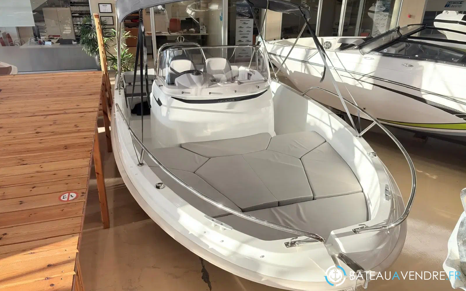slider 3 Jeanneau Cap Camarat 5.5 CC