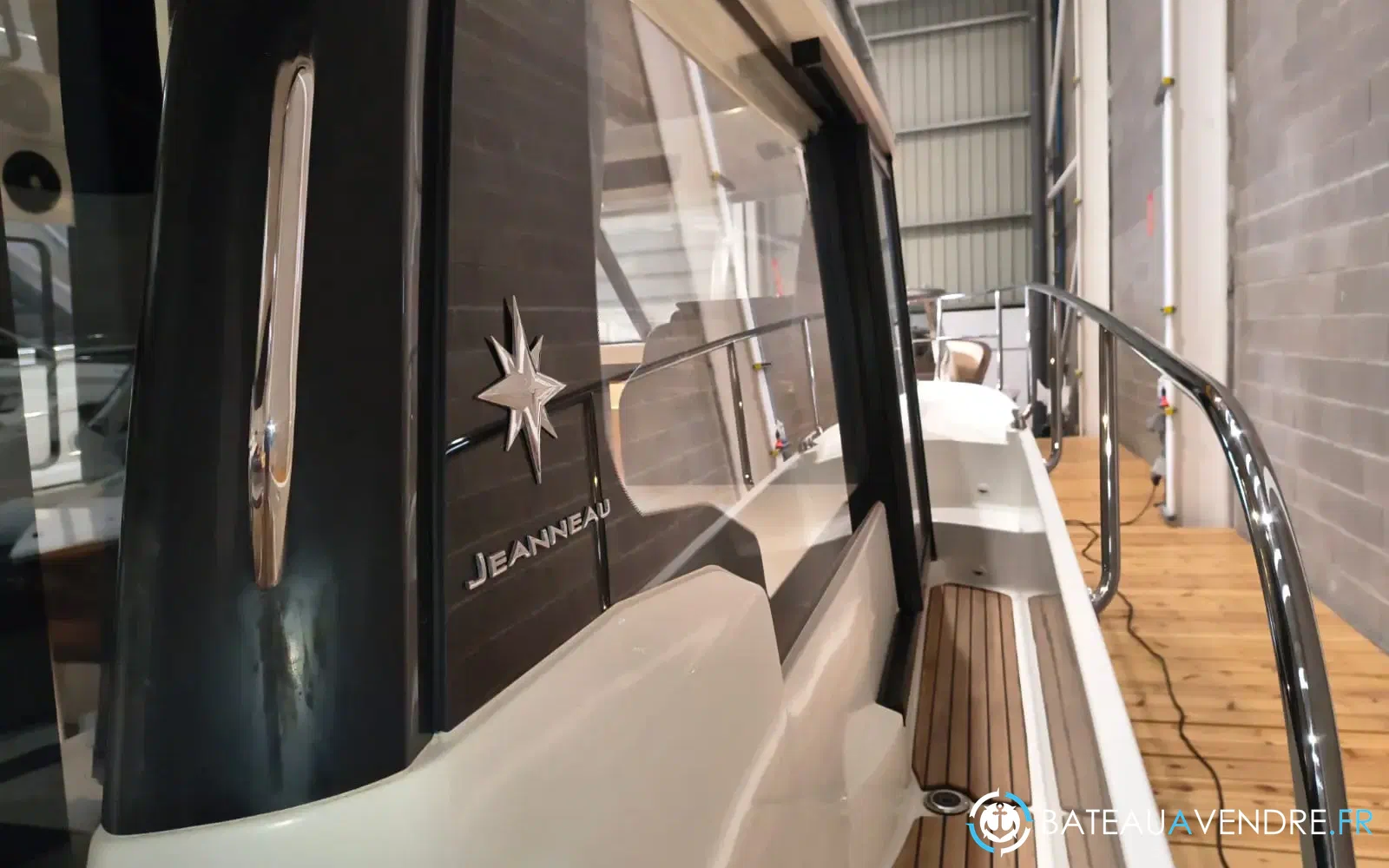 slider 28 Jeanneau Merry Fisher 1095 Fly