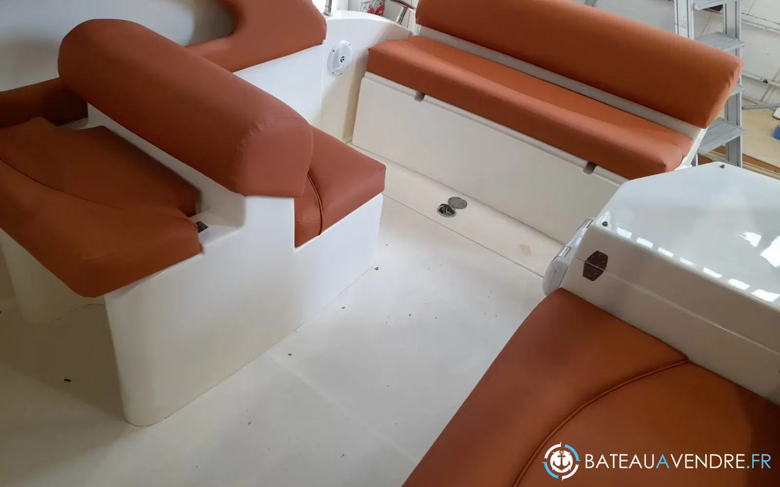 slider 7 Coverline 710 Cabin