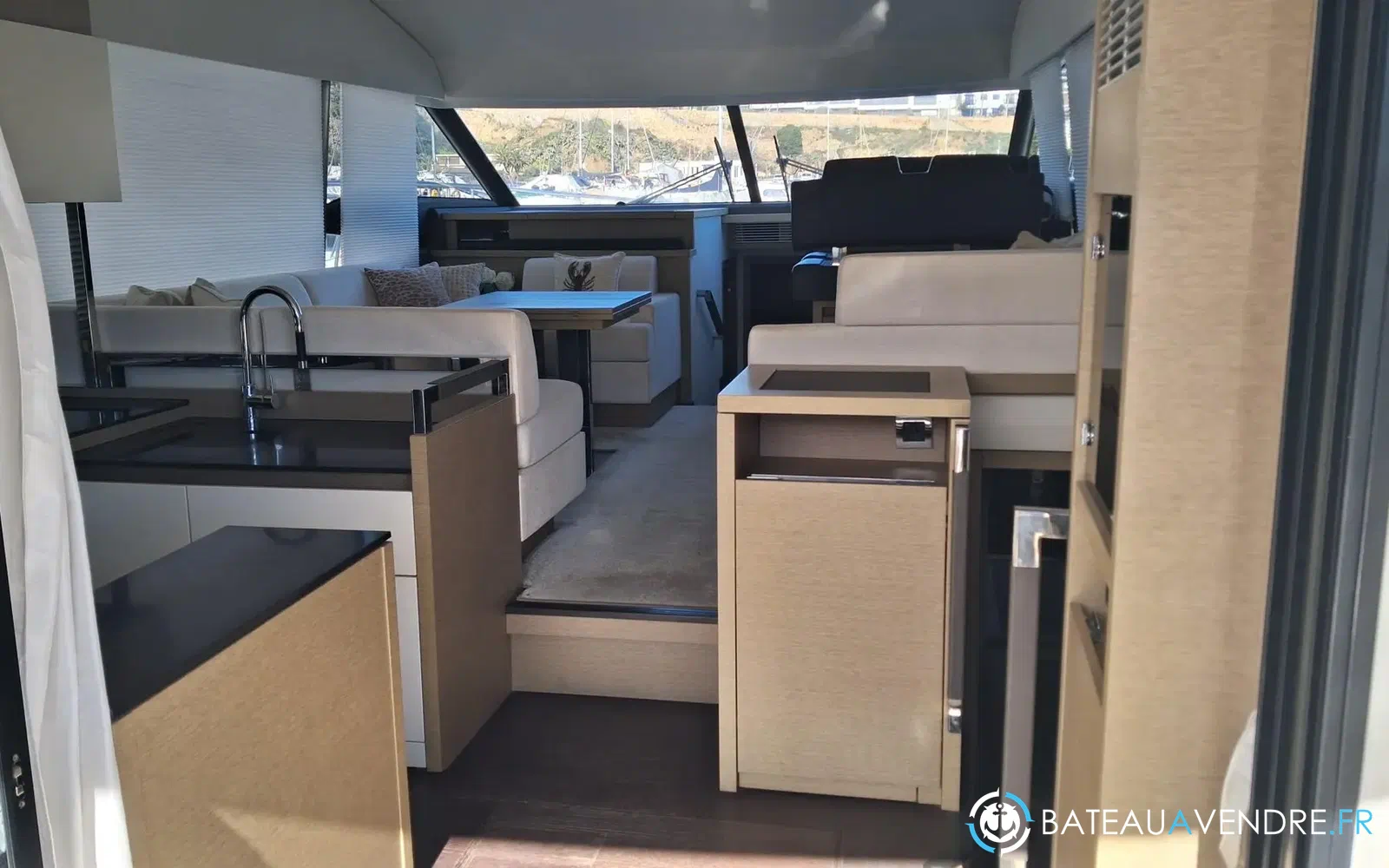 slider 36 Prestige Yachts 520 Fly