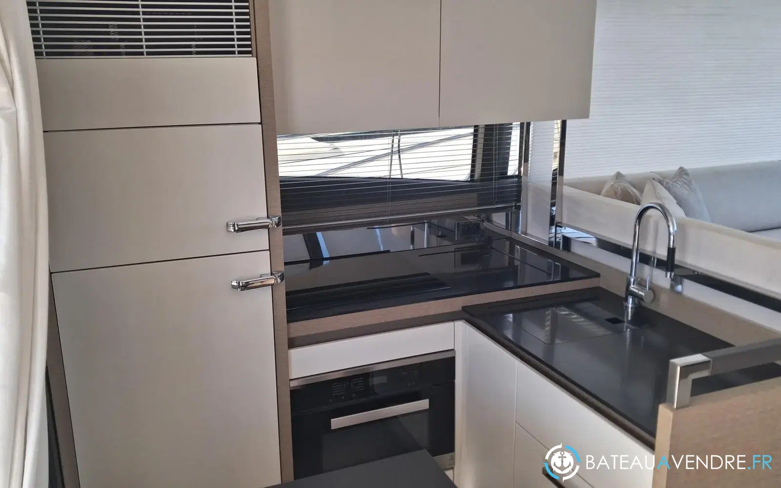 slider 40 Prestige Yachts 520 Fly