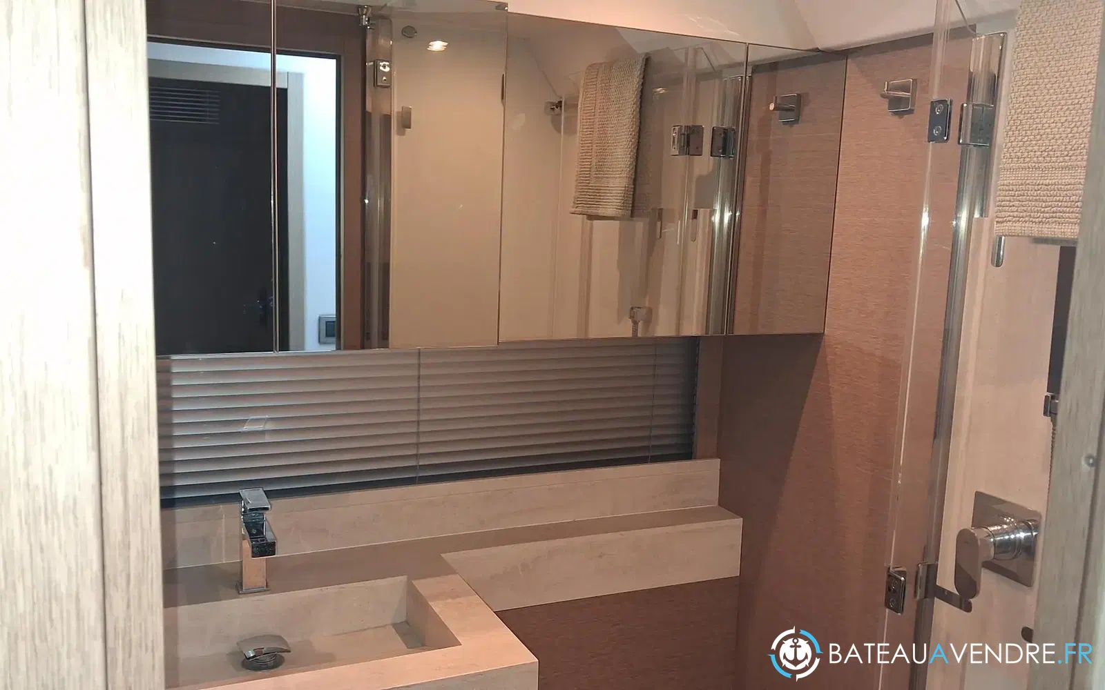 slider 88 Prestige Yachts 520 Fly