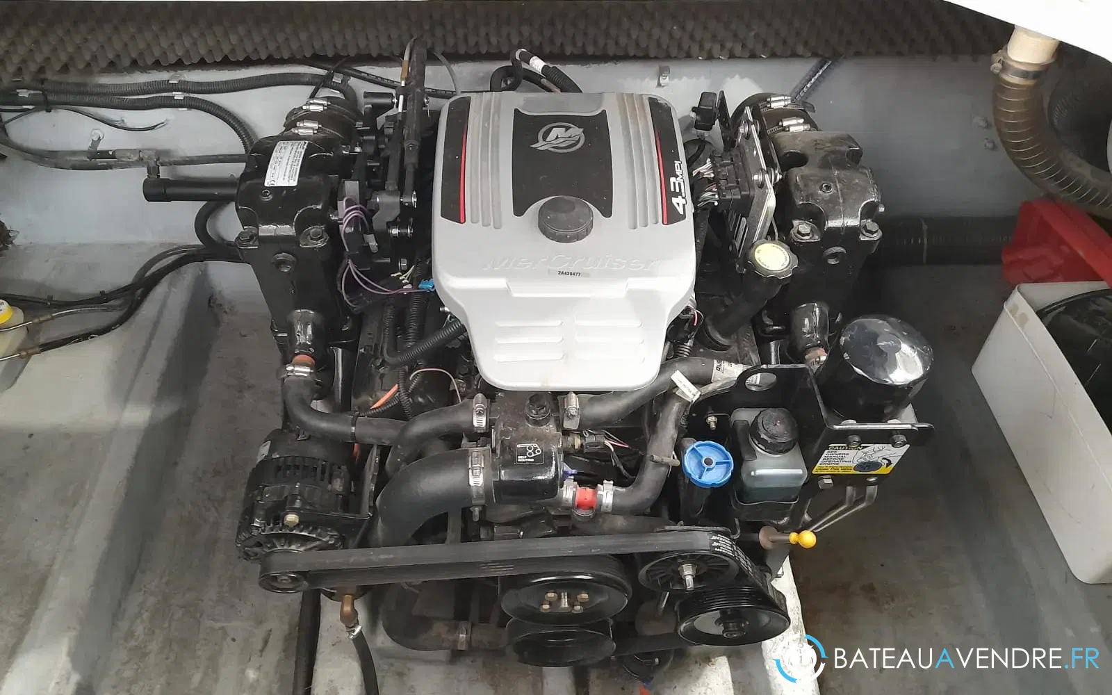 slider 12 Coverline 710 Cabin