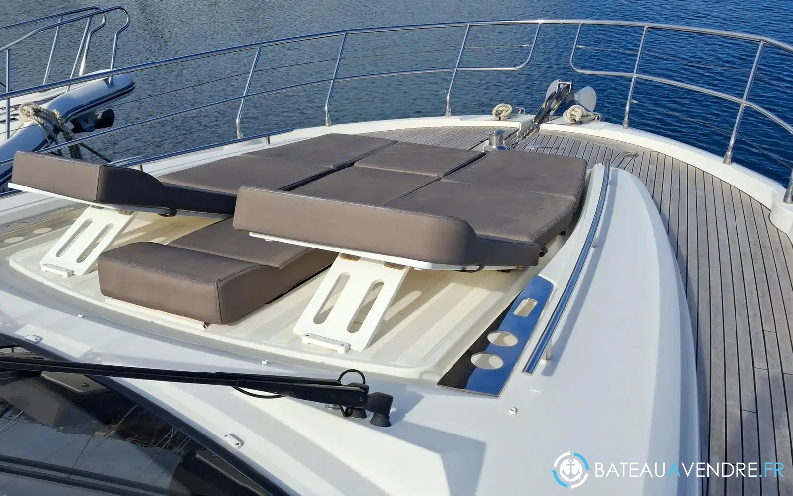 slider 26 Prestige Yachts 520 Fly