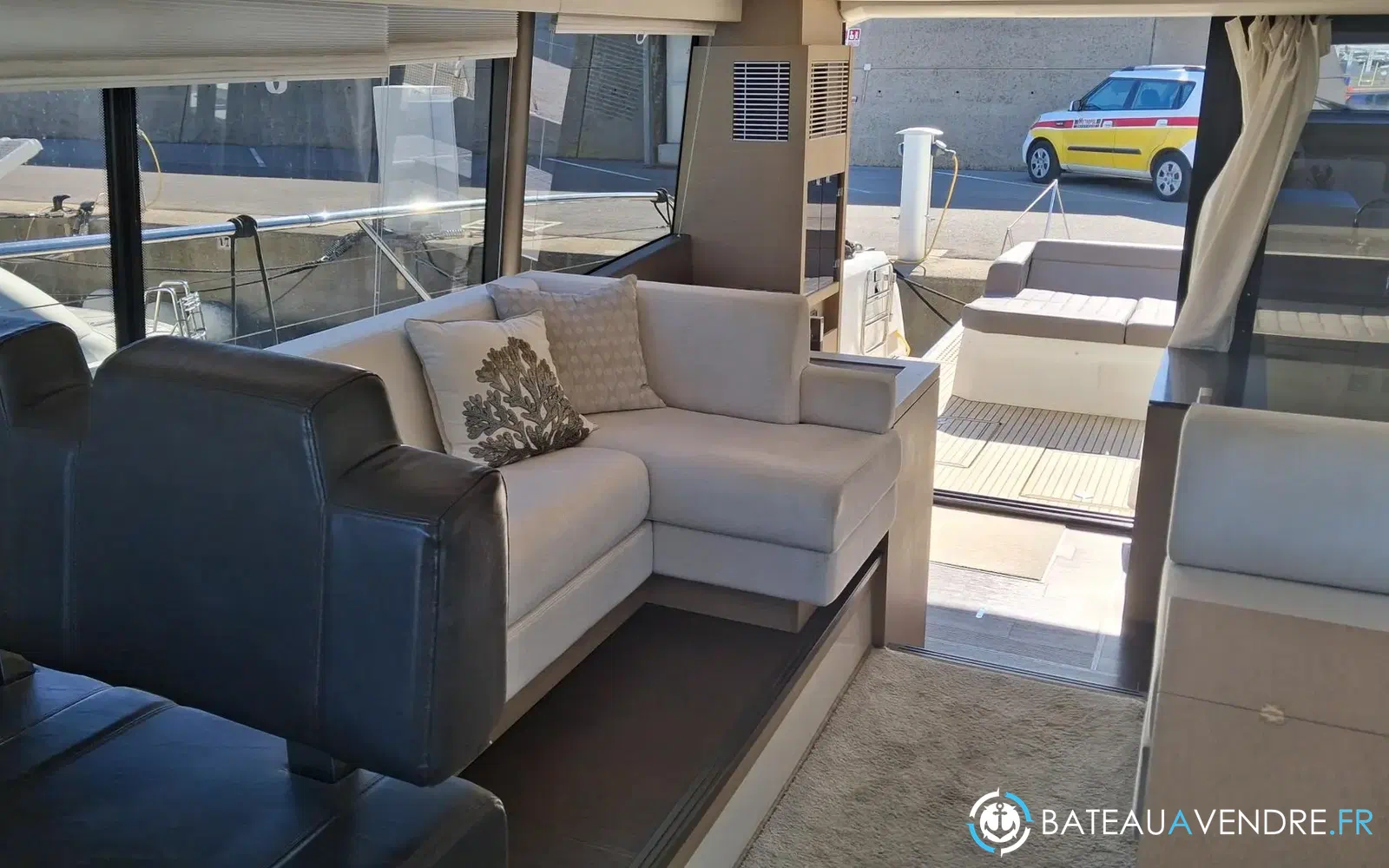 slider 56 Prestige Yachts 520 Fly